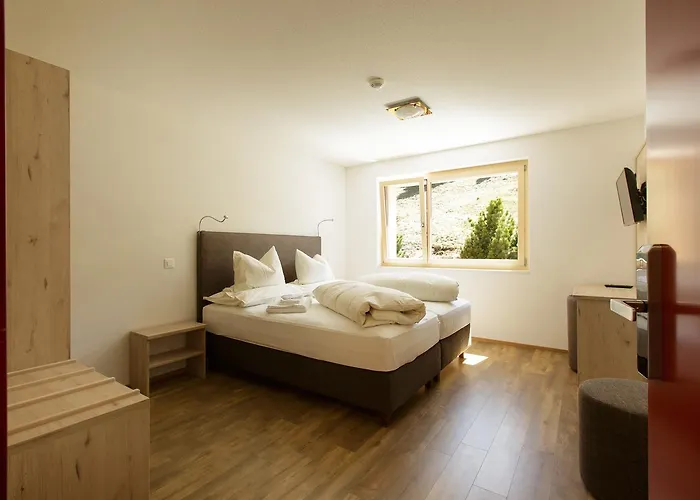 Hotel Schonhalden 3*